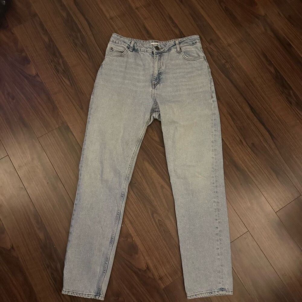 Sandro straight leg light wash jean 42 (10)